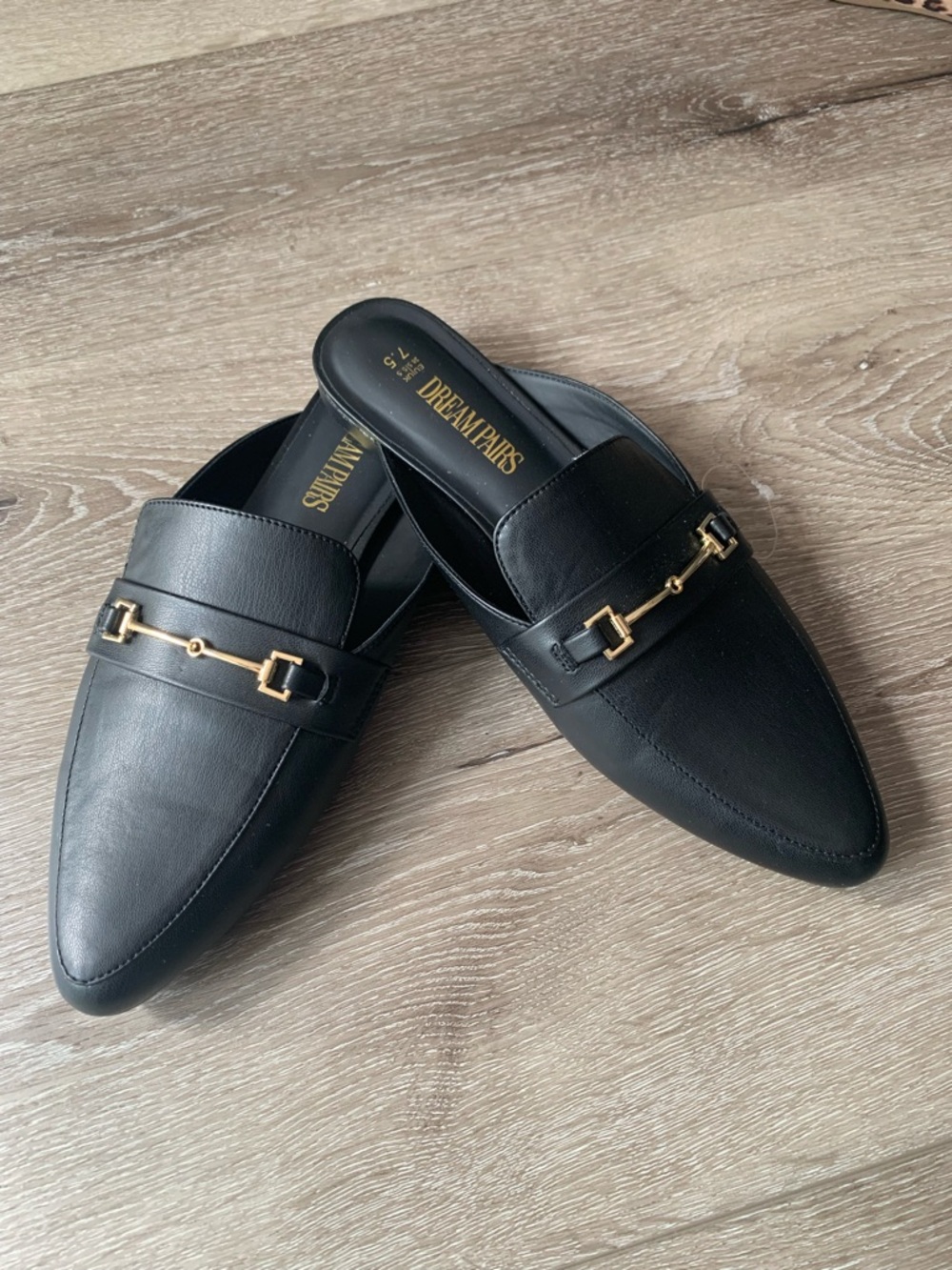 Dream Pairs Black Slip-On Loafers with Gold Bit Size 7.5